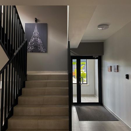 Tanie Noclegi Gliwice - Apartamenty Lowicka 28 エクステリア 写真