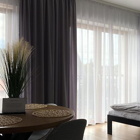 Tanie Noclegi Gliwice - Apartamenty Lowicka 28 エクステリア 写真